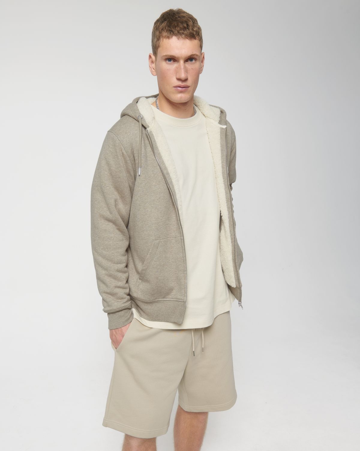 Felpa cappuccio e zip sherpa