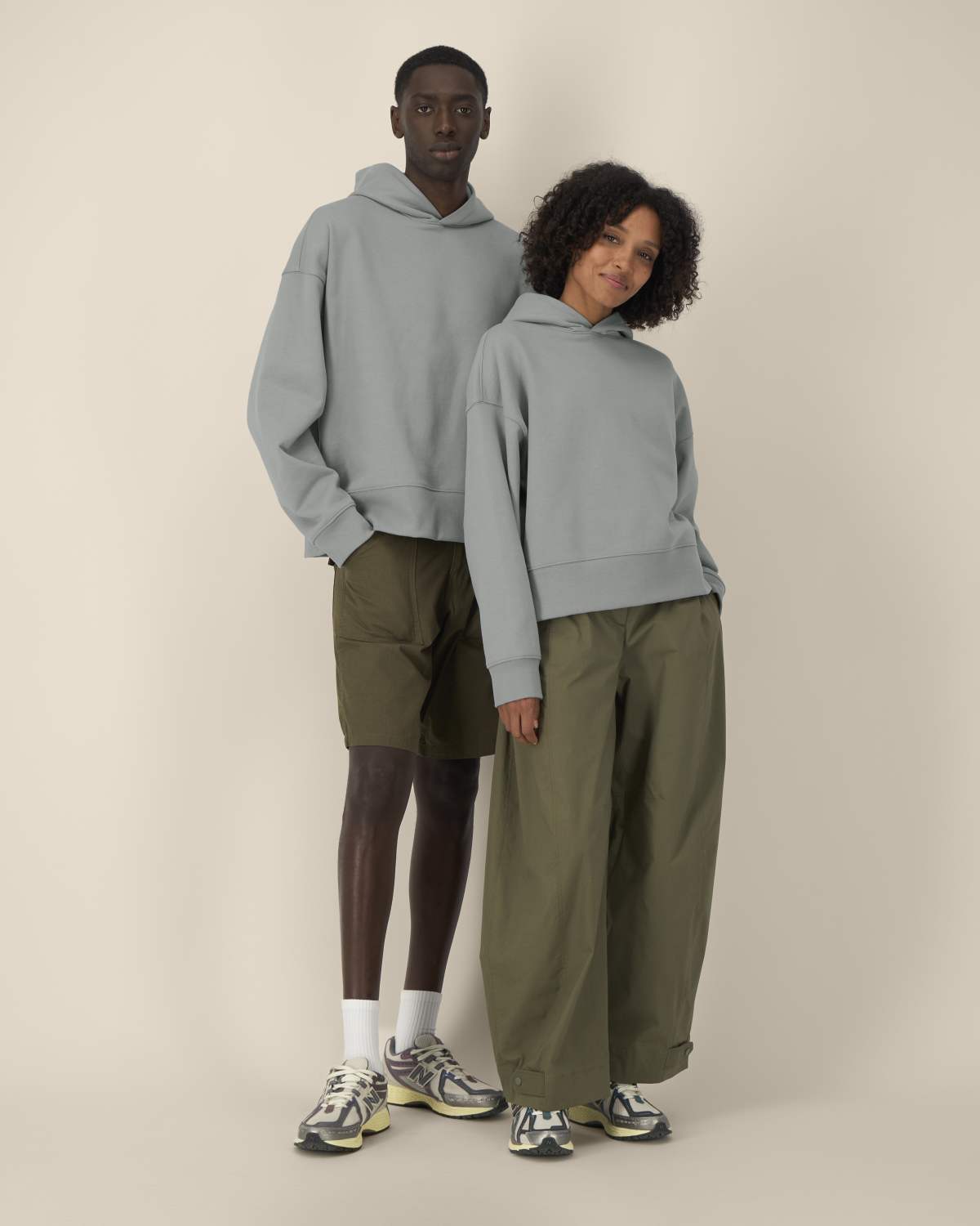 Felpa cappuccio boxy in cotone riciclato unisex