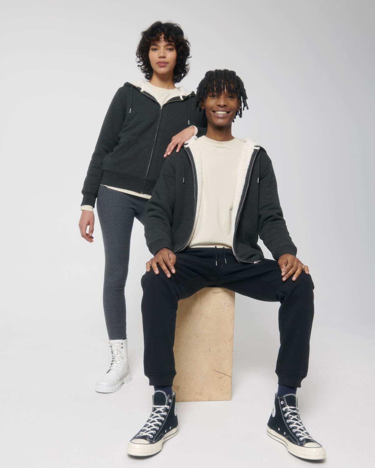 Felpa cappuccio e zip sherpa